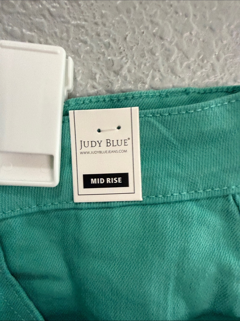 Judy Blue Women's Aquamarine Frayed Hem Casual Shorts size 2XL - Picture 5 of 8